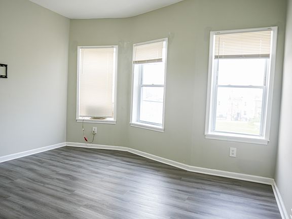 5th image of 2864 Rayner Ave #2