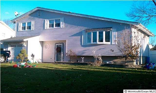 1st image of 111 Baywood Dr
