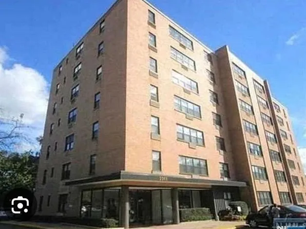 2352 Linwood Ave APT 4H, Fort Lee, NJ 07024