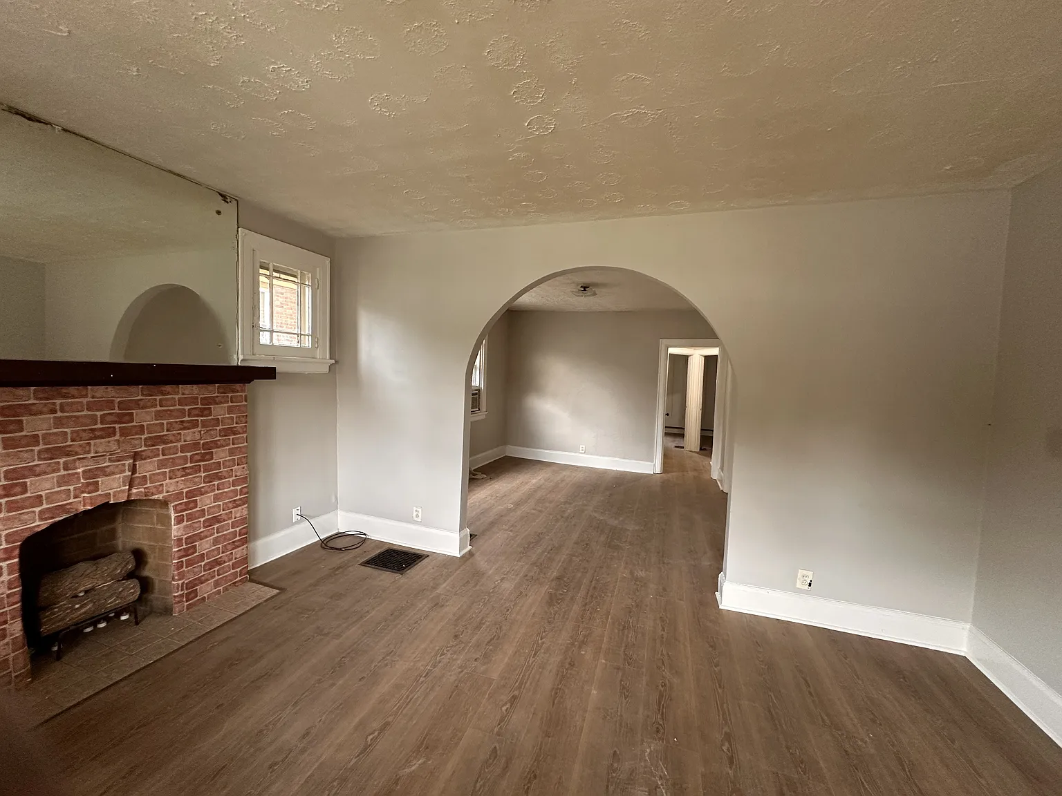 2 bed, $1,220 — Photo 3