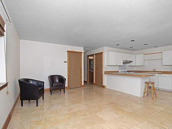 2nd image of 951 Forest Bend Dr