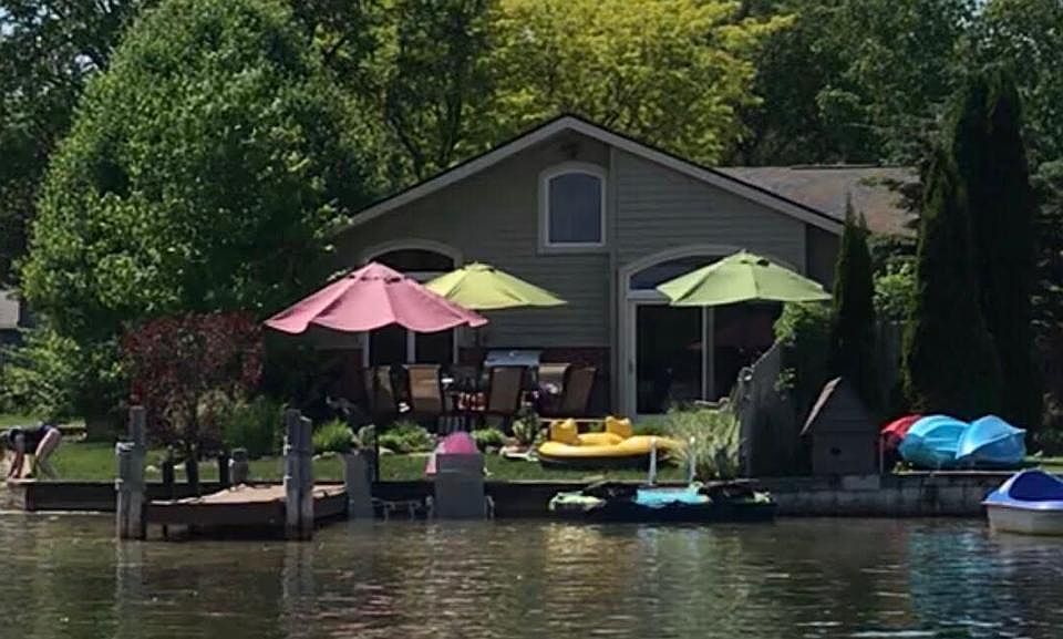1st image of 477 Canal Dr
