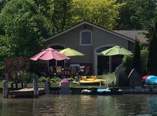 477 Canal Dr, Ortonville, MI