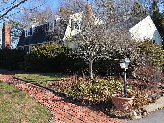 2nd image of 12 Spillers Ln