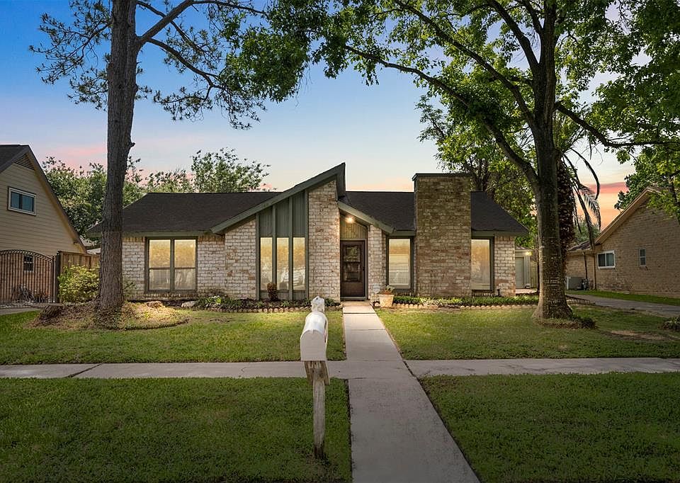1st image of 10218 Sagegreen Dr