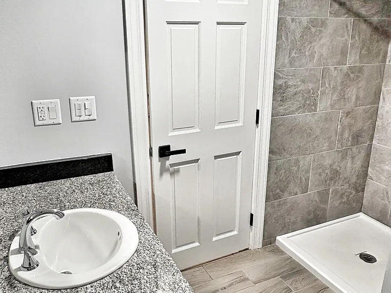 9240 N Courtland Dr #3 — Photo 8