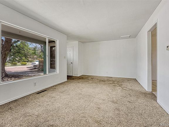 5th image of 145 Leta Drive