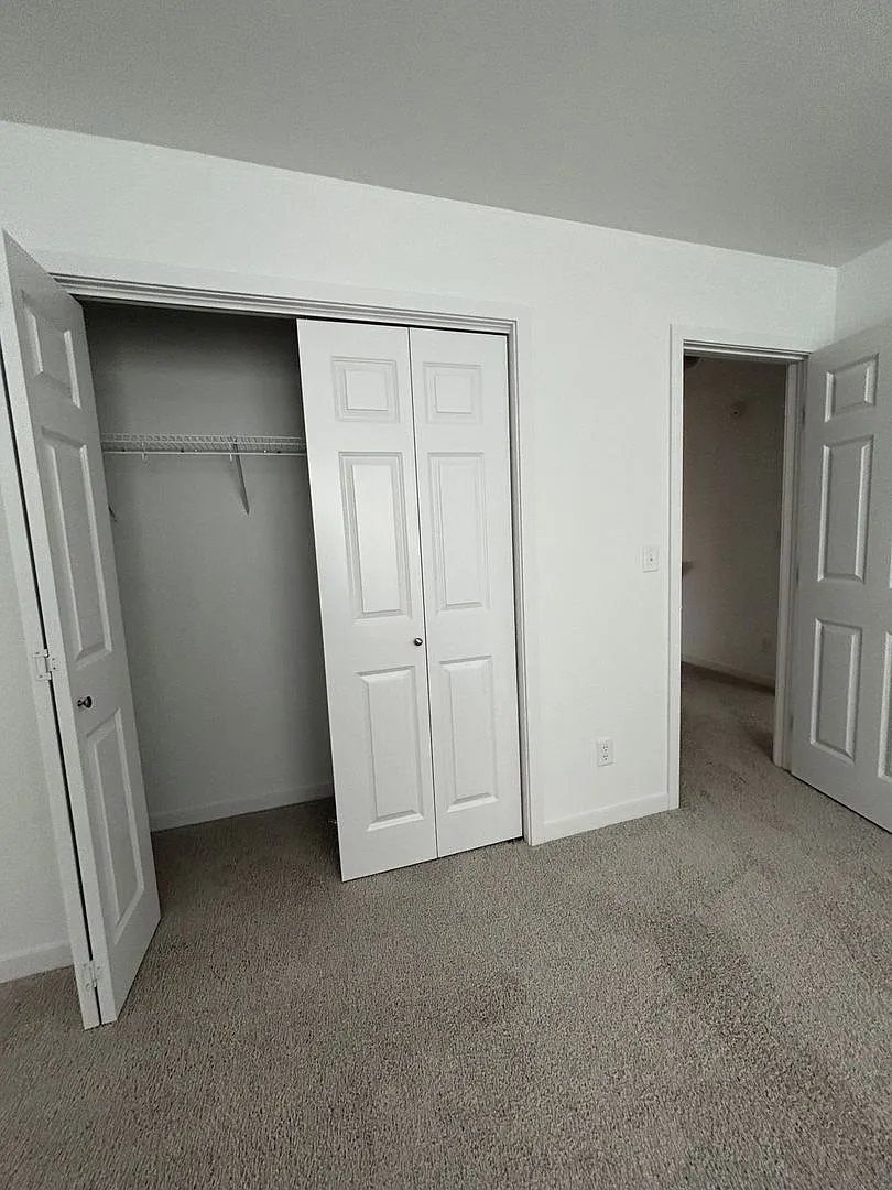 3 Bedroom 3 Bathroom Townhomes — Photo 3