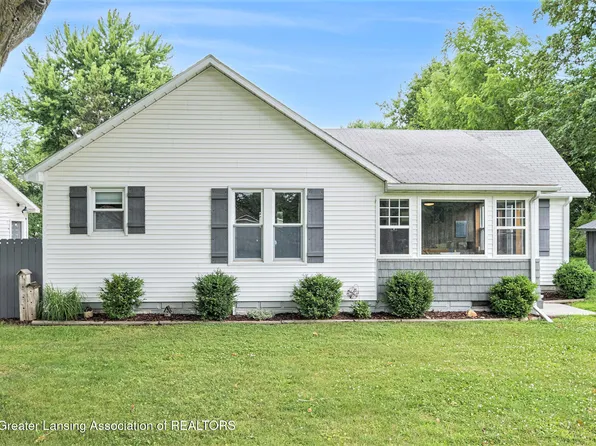 112 Ferry St, Corunna, MI 48817
