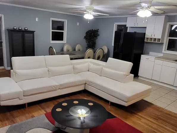 (undisclosed Address), Rocky Mount, NC 27804