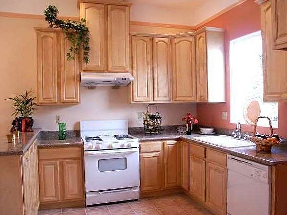 Kitchen upstairs flat