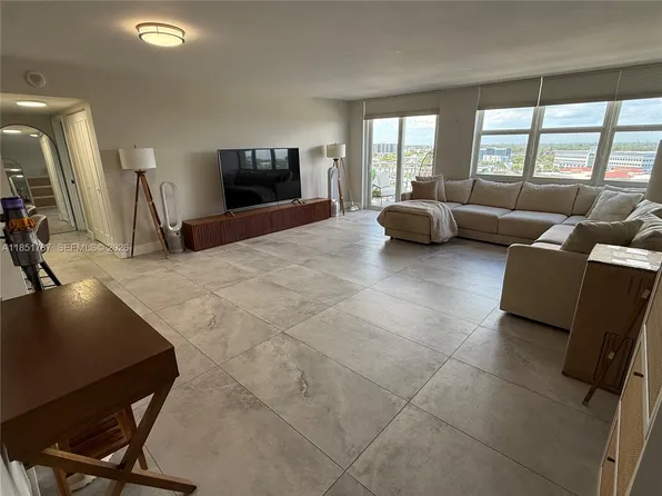 2100 Sans Souci Blvd #B1406, North Miami, FL 33181