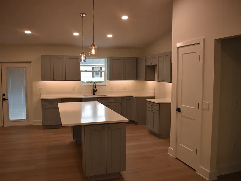 102 Gator Ct — Photo 9