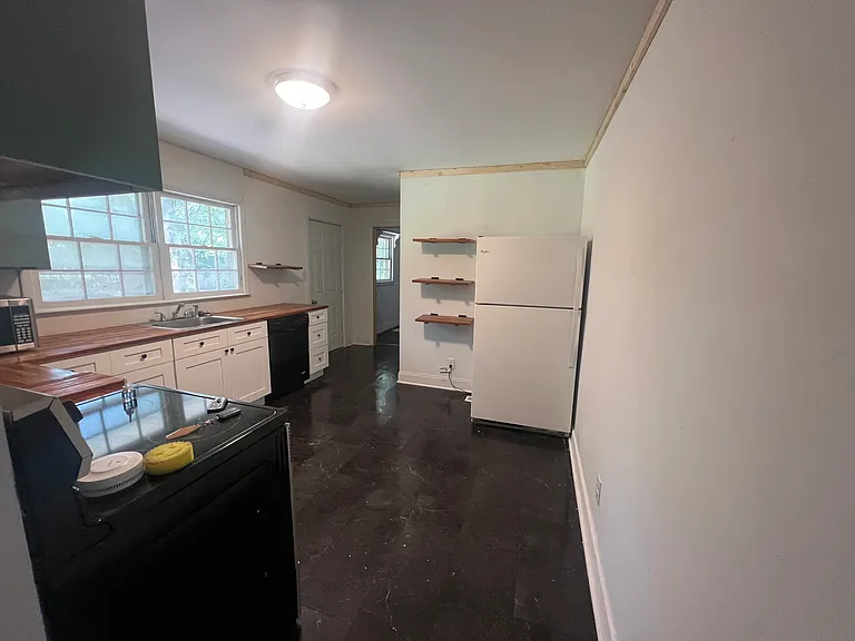 613 Hillcrest Ave — Photo 6