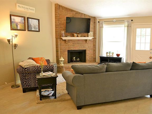 5th image of 5819 Misty Meadow St