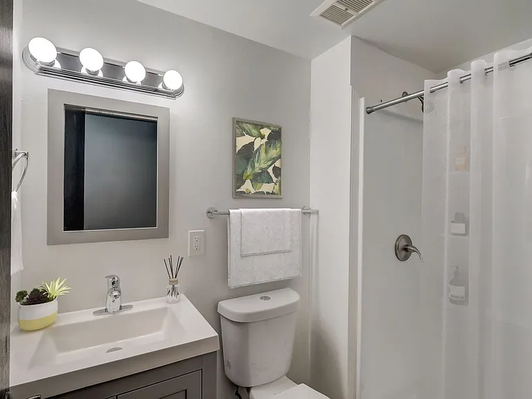 Mayn Suites — Photo 19