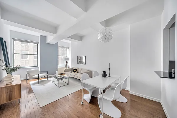 Sold by Compass | media 2