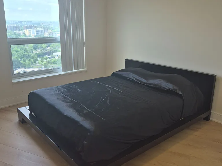 125 Village Green Sq #2708 — Photo 9