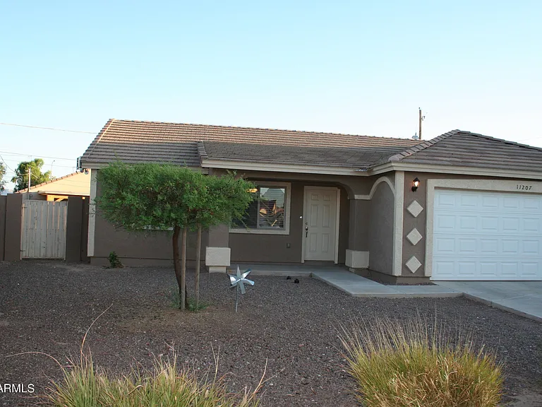 11207 W Hopi St — Photo 3