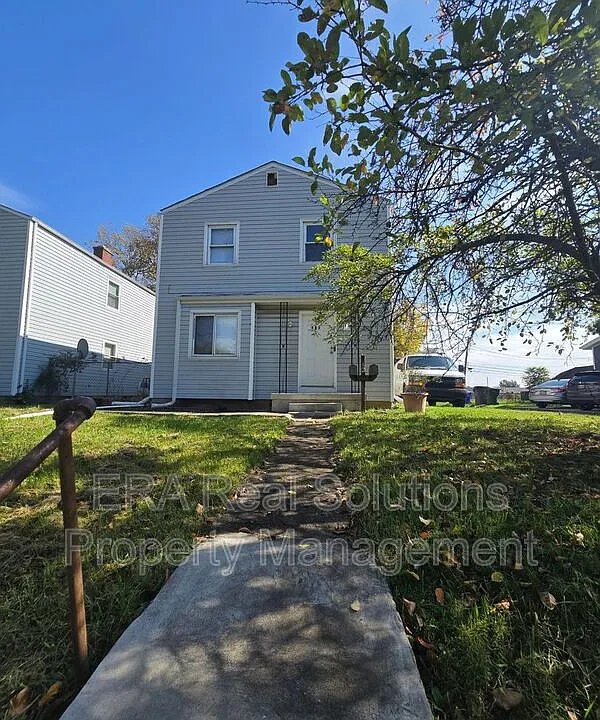 112 Columbian Ave #A