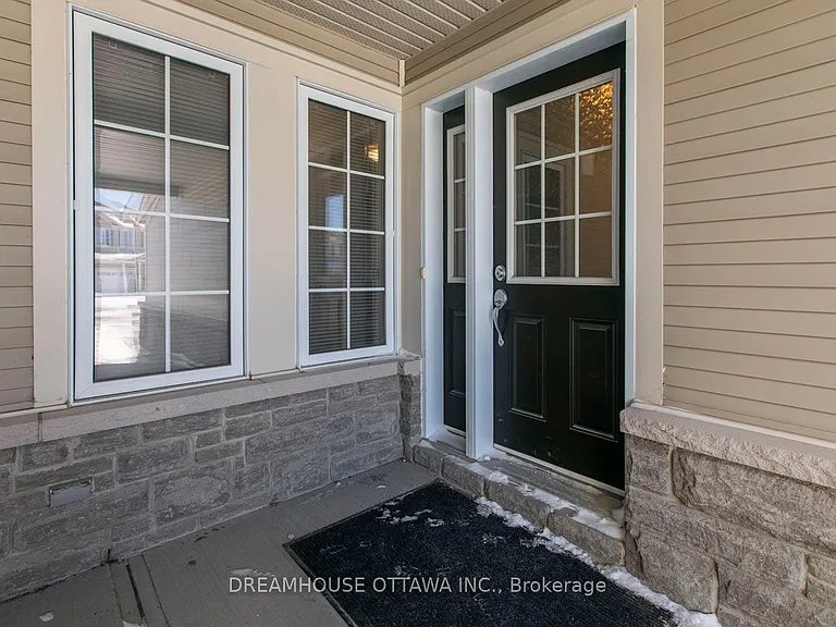 158 Patriot Pl — Photo 3