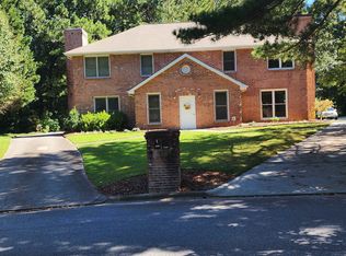 8863 Carroll Manor Dr, Sandy Springs, GA 30350