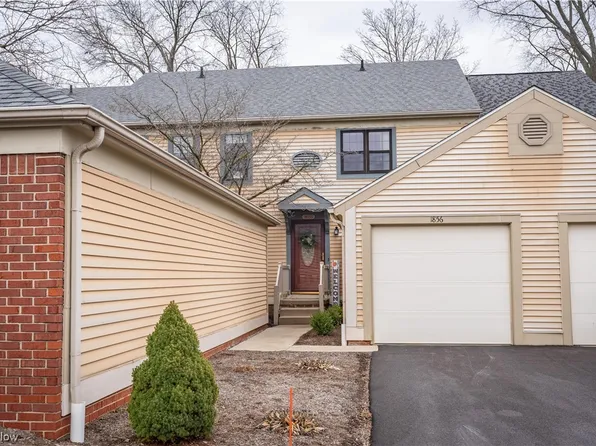 1856 Beechwood Ave NE, North Canton, OH 44720