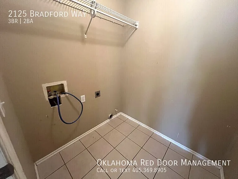 2125 Bradford Way — Photo 6