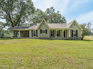 5965 Jordan Dr, Horn Lake, MS 38637