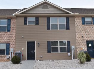186 Delano Dr, Chambersburg, PA 17201