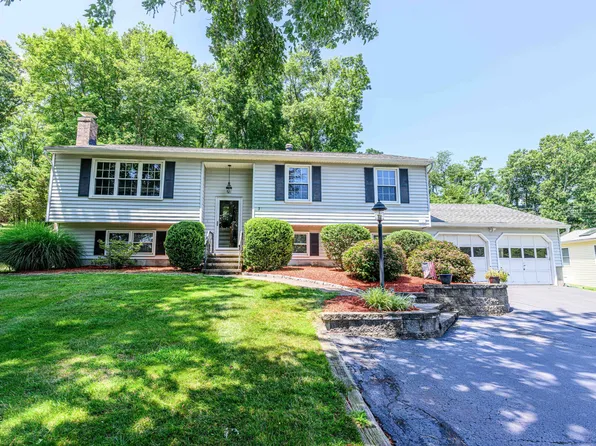 73 North Airline Road, Wallingford, CT 06492