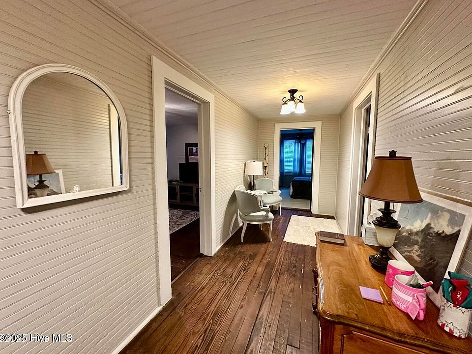 13th image of this home