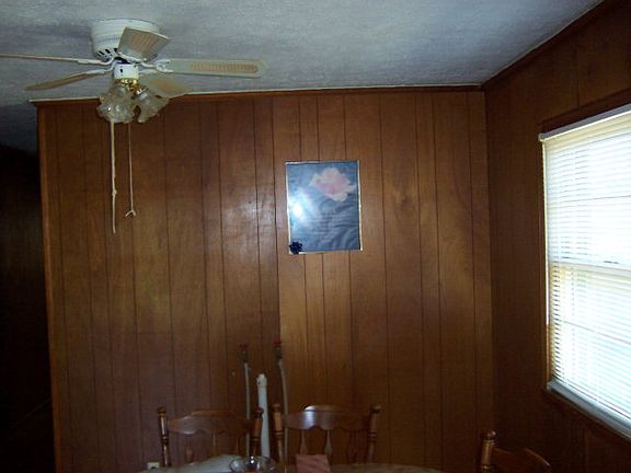 4th image of 285 Riceville Rd