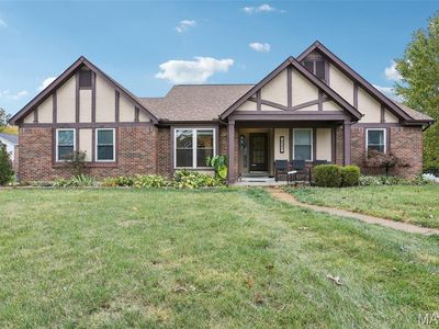 6841 River Bow Ct, Saint Louis, MO, 63129