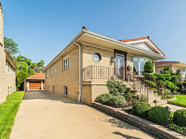 3743 N Normandy Ave, Chicago, IL 60634