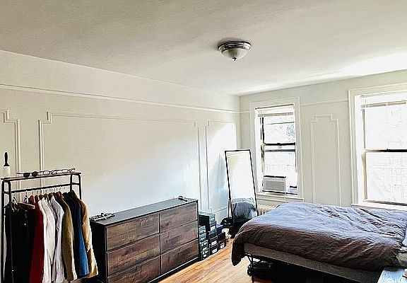 3rd image of 41-42 42nd St #5C