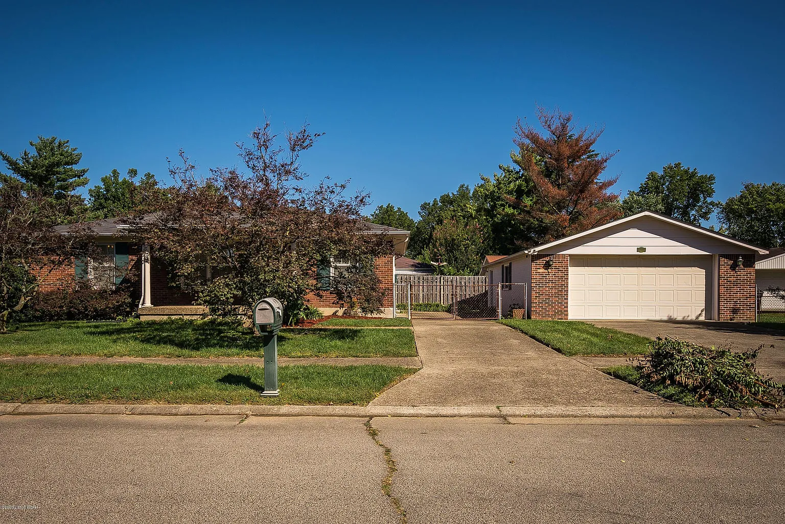 6401 By Way Ln photo 1