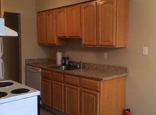 4 Manchester Ct APT H, Freehold, NJ 07728
