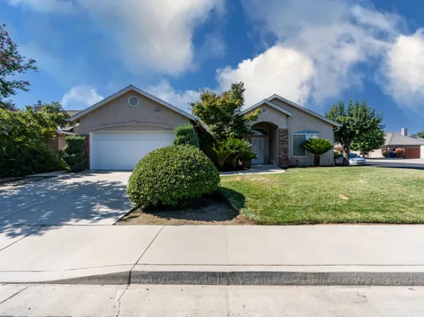 2212 Howard St, Kingsburg, CA 93631