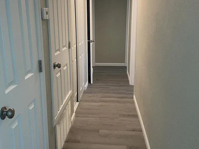 225 Walnut St — Photo 9