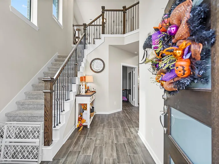 112 Sugar Peak Ct — Photo 6