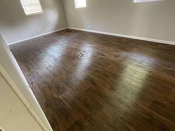 5th image of 3828 Drexel Ave