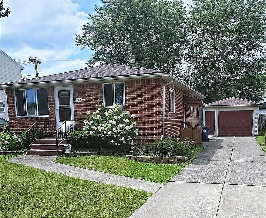1st image of 186 Woodcrest Dr