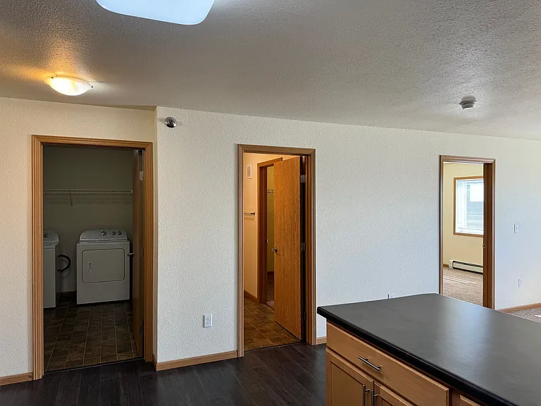 West Lake II Apartments — Photo 12