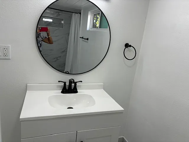 7414 Laura St — Photo 9