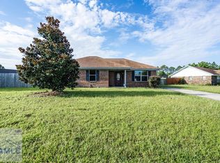 812 Waterfield Dr, Hinesville, GA 31313