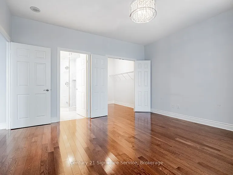 250 Wellington St W #Penthouse 36 — Photo 17