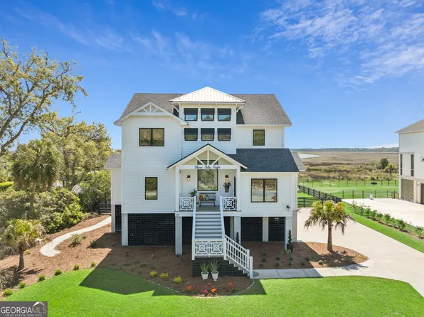 358 Maiden Creek Dr, Waverly, GA 31565