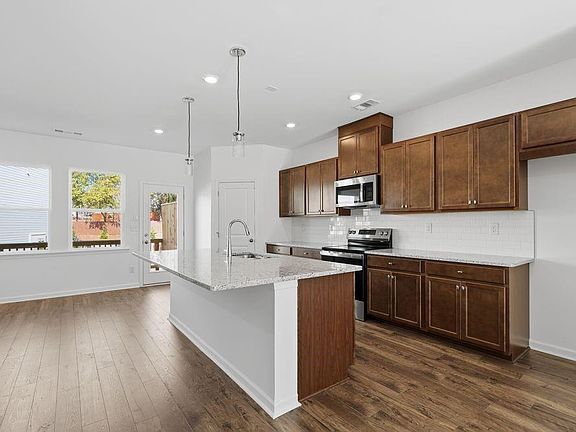 7th image of this home