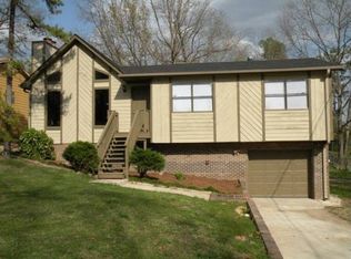 3050 Apple Valley Ln, Birmingham, AL 35215